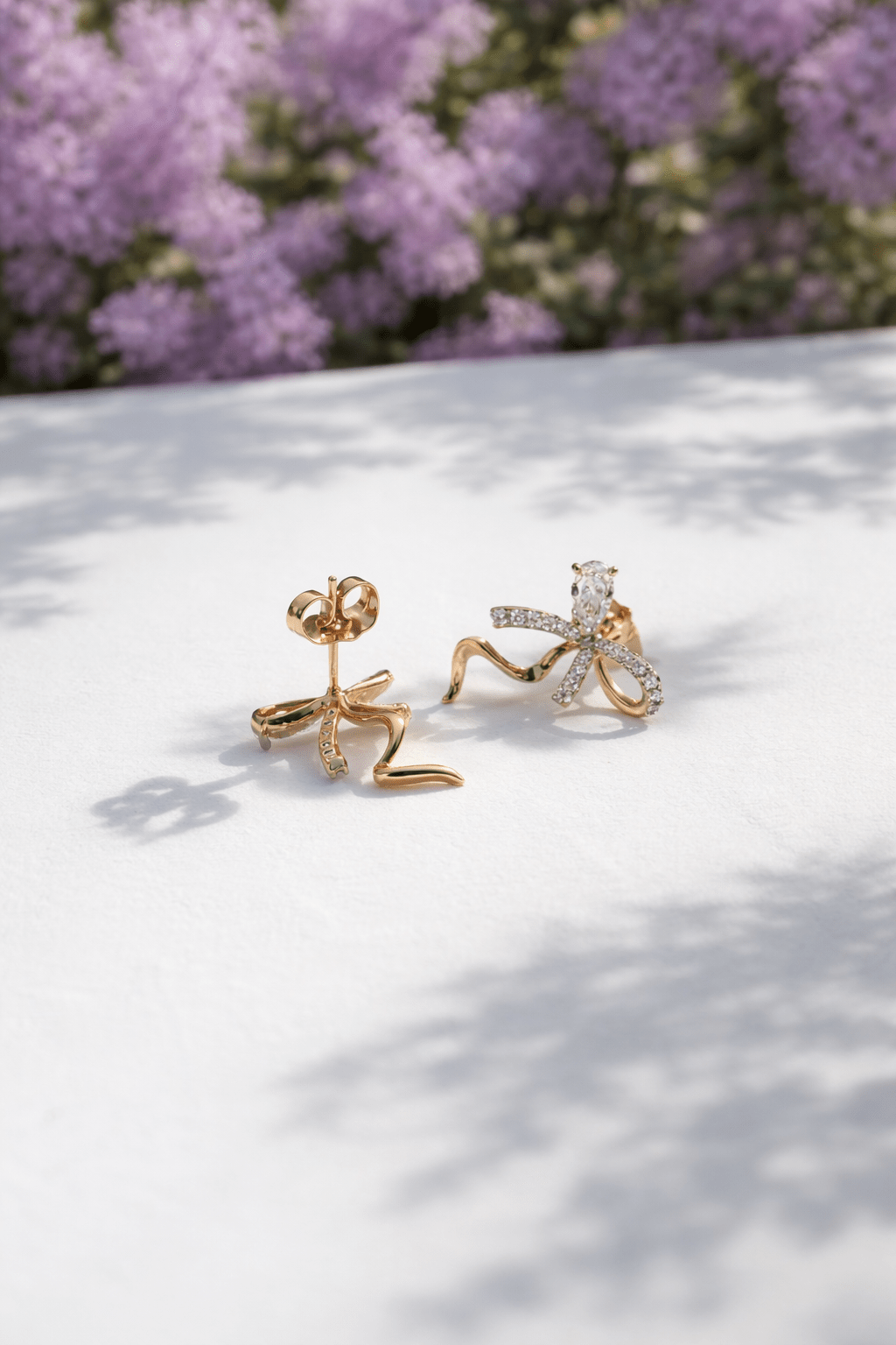 Apzeltītas nagliņas ar bantīti un cirkonijiem - 18k - apzeltita - rotas