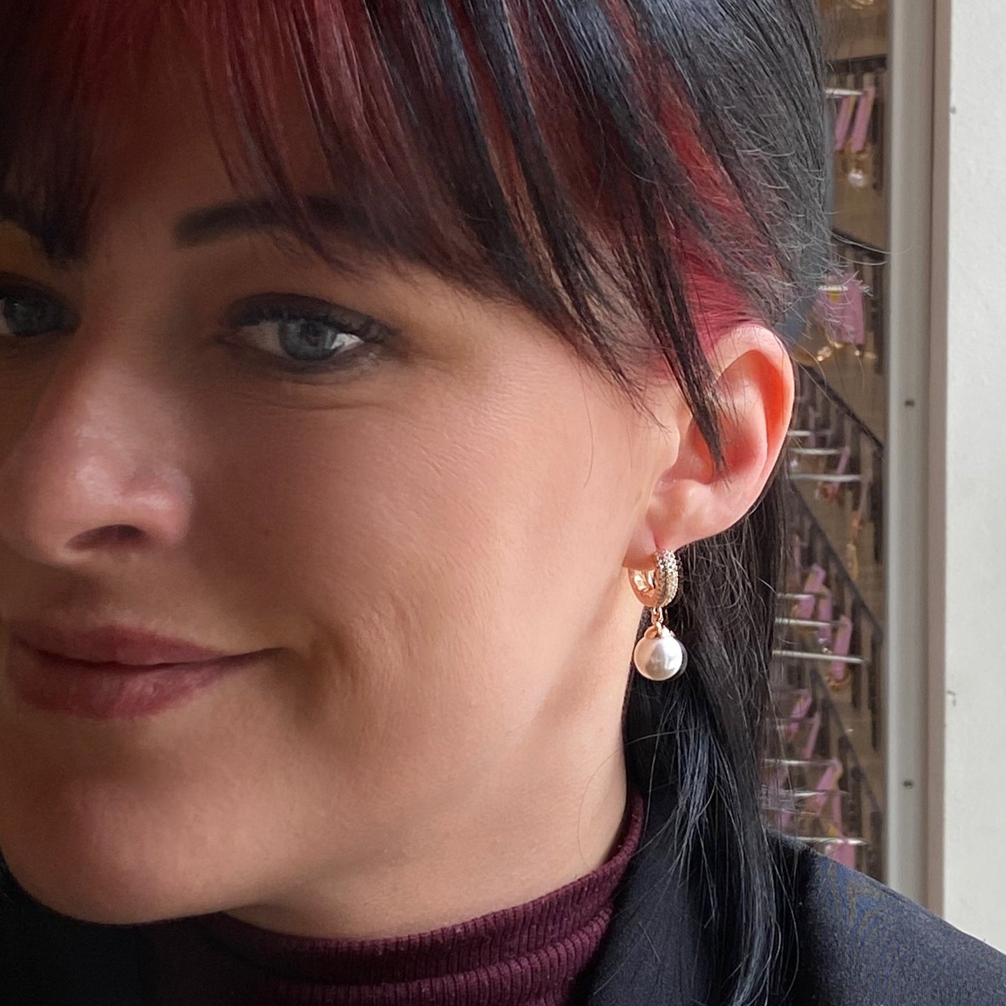 Élise – Apzeltīti auskari ar pērlēm un cirkonijiem
