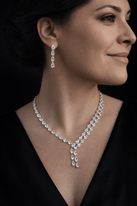 Apsudrabots rotu komplekts ar lāsveida cirkonijiem – kāzām un svētkiem - 18k - apzeltita - rotas