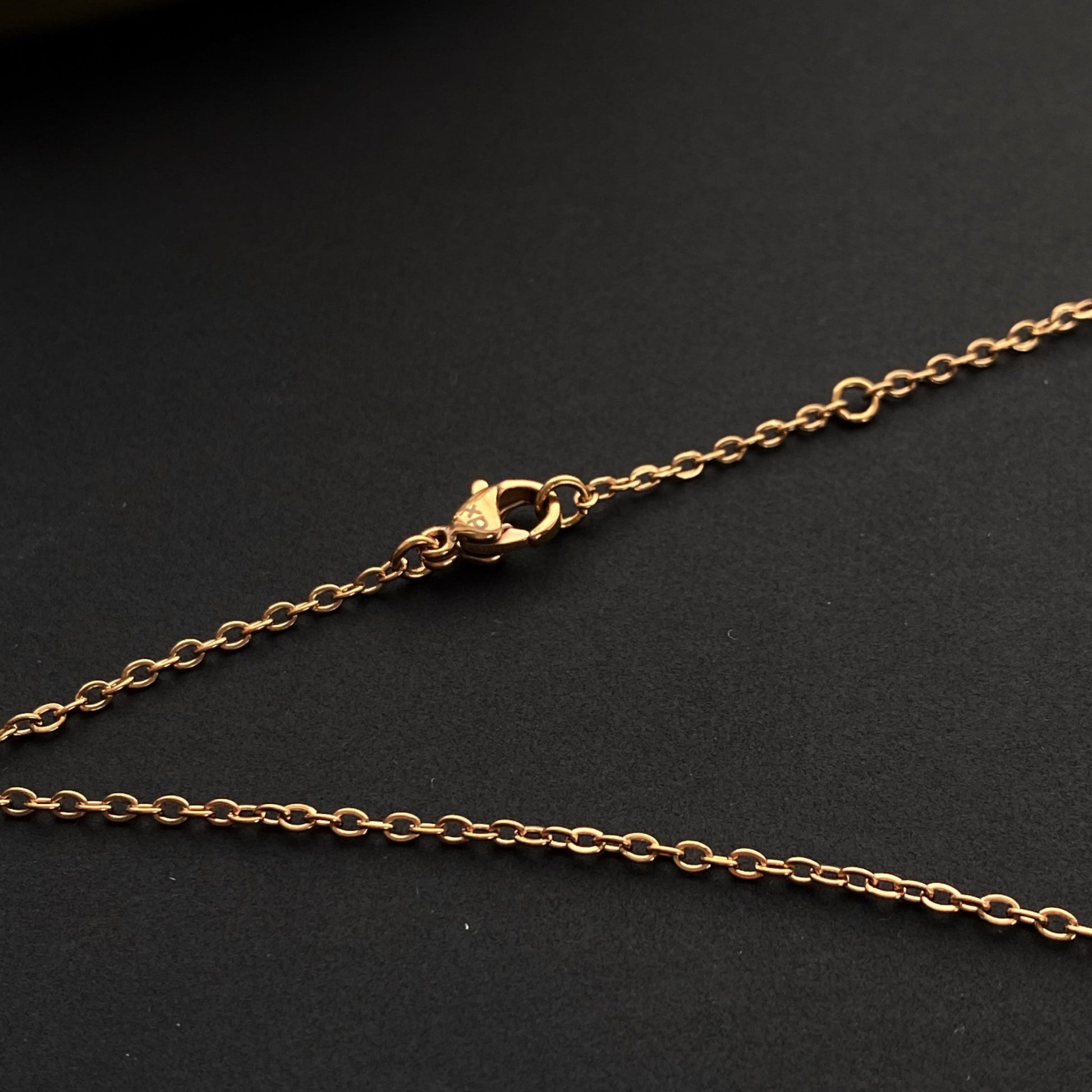 Apzeltīta kaklarota ar zvaigznes kulonu - 18k - apzeltita - rotas