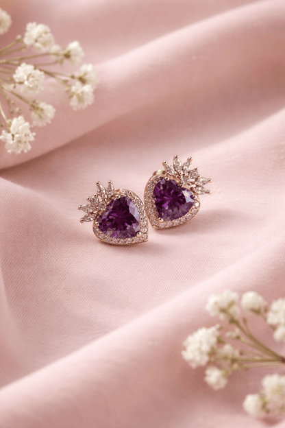 Apzeltītas nagliņas ar violetu sirsniņu - 18k - apzeltita - rotas