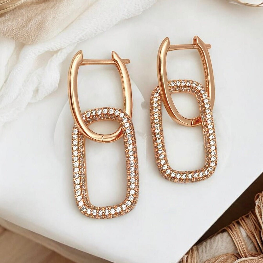 Apzeltīti auskari ar noņemamu piekariņu