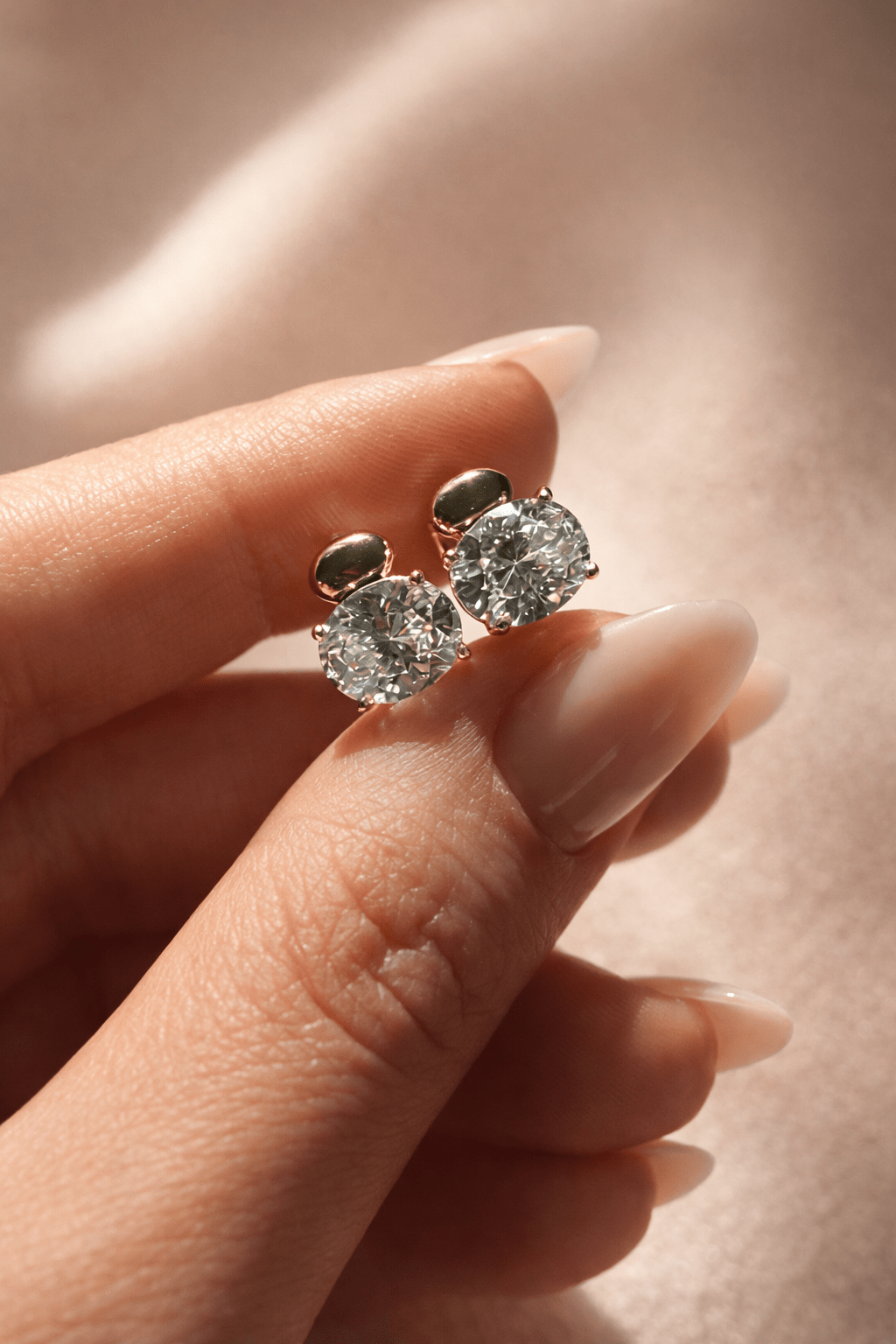 Apzeltīti riņķīšu auskari ar lielu solitaire cirkoniju - 18k - apzeltita - rotas