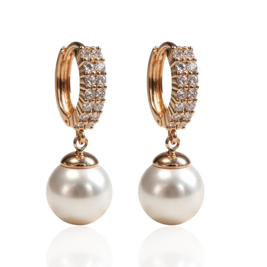 Apzeltīti riņķīšu auskari ar pērlēm un kristāliem – apzeltītas rotaslietas | Tavas Rotas