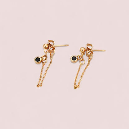 Auskari “Lana” – ar zelta ķēdīti un melnu akcentu