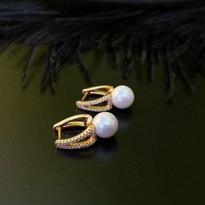 GOLD PLATED ENGLISH LOCK EARRINGS WITH PEARLgold plated earringsWomans earrings