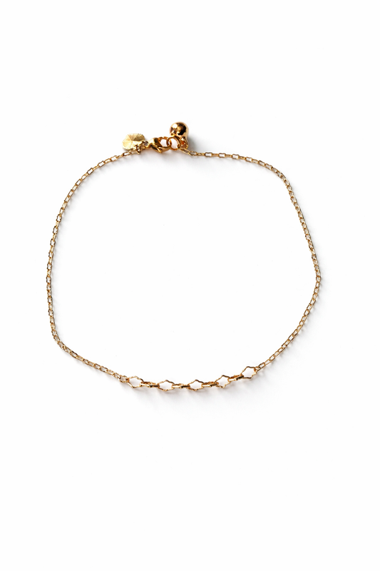 Smalka apzeltīta kājas ķēdīte