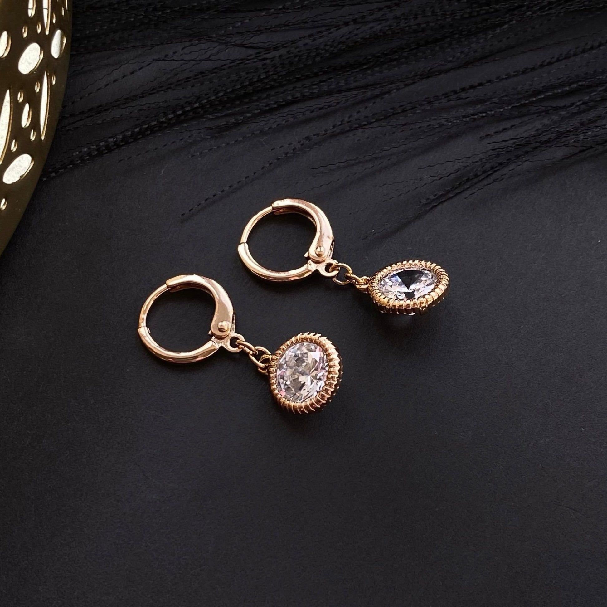  - Radiant Drop – auskari ar mirdzošu kristālu - 3