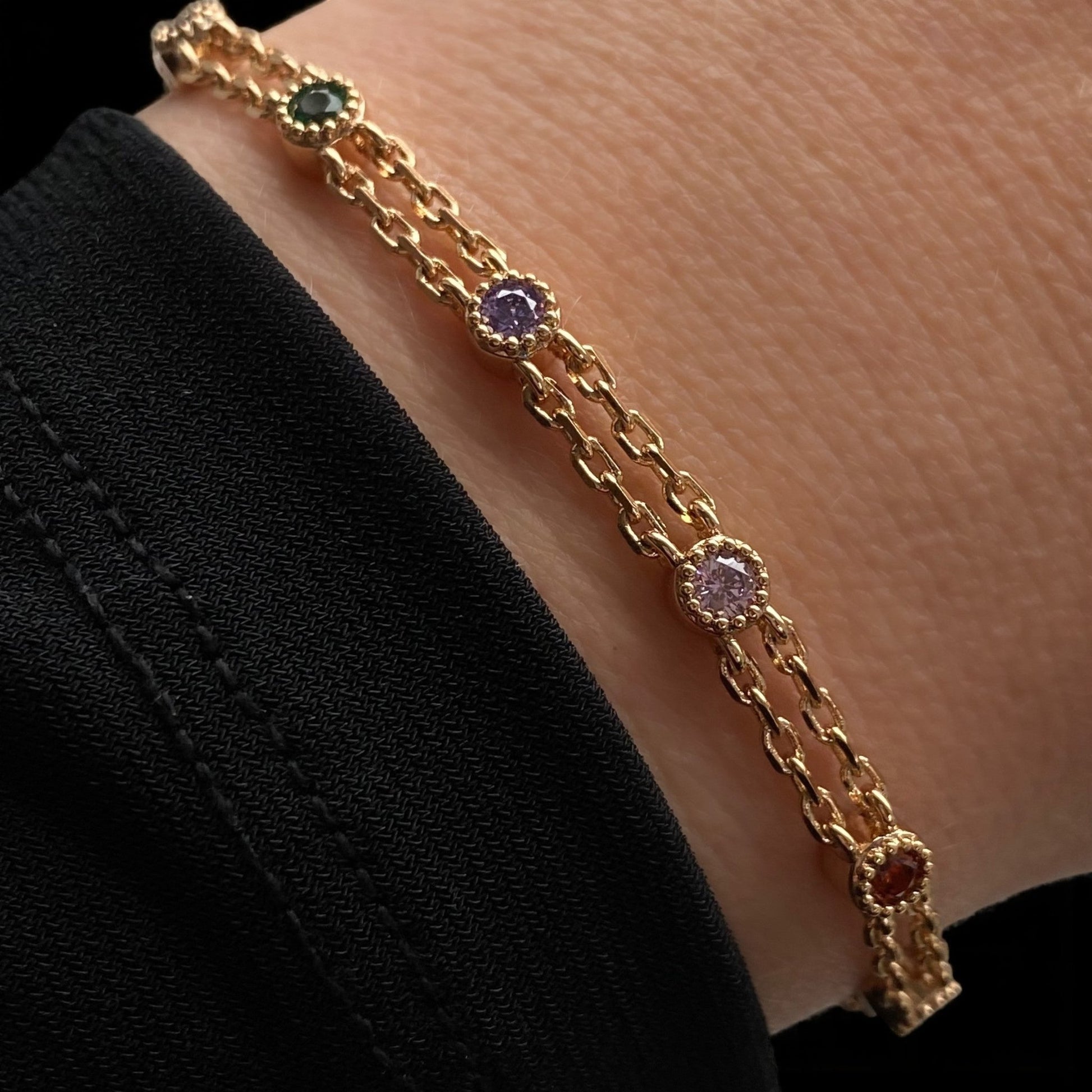 Rainbow Grace – Apzeltīta rokassprādze ar krāsainiem cirkonijiem – apzeltītas rotaslietas | Tavas Rotas